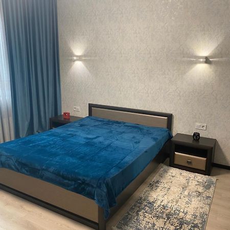 Apartamento Kadorr Odesa Exterior foto