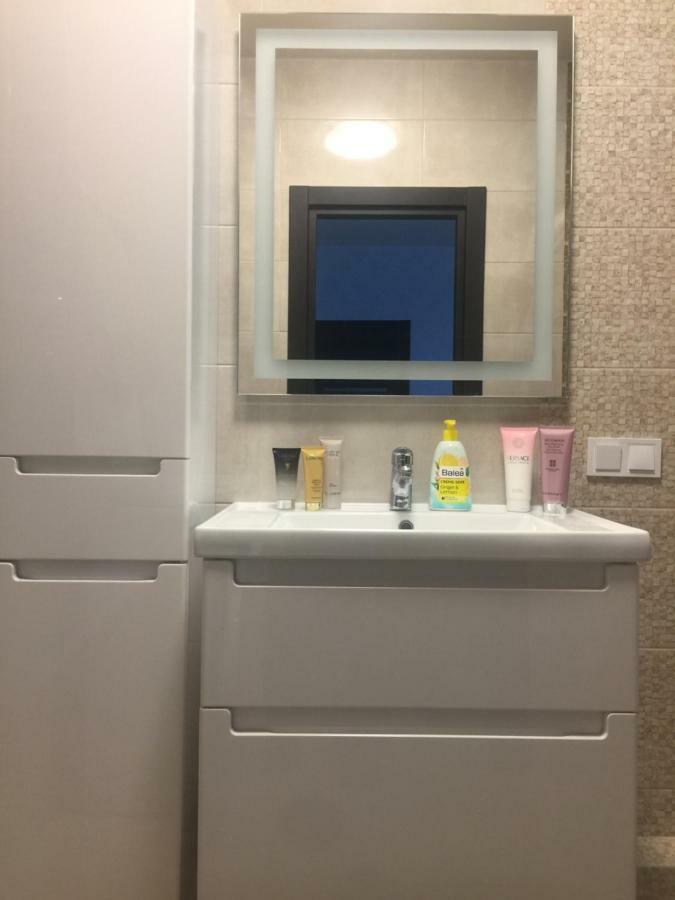 Apartamento Kadorr Odesa Exterior foto