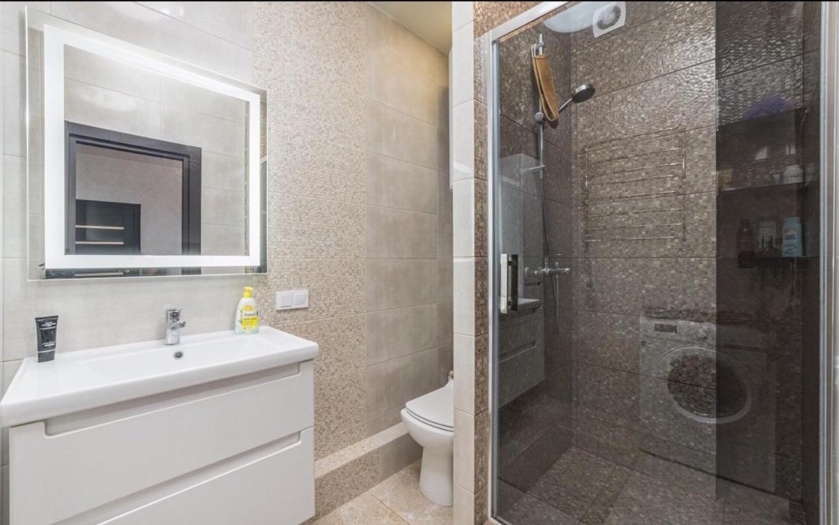 Apartamento Kadorr Odesa Exterior foto